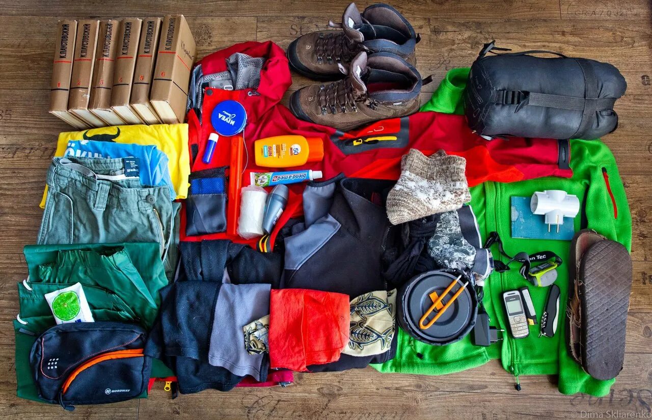 Снаряжения для занятий. Снаряжение для туризма. Защитная экипировка для велосипедиста. Экипировка для кикбоксинга. Амуниция для собак.