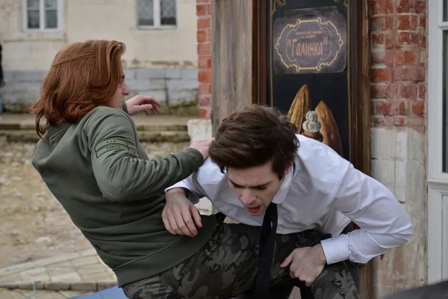 в чужом краю. в чужом краю сериал 2018. в чужом краю артур. иван оганесян в чужом краю (2018). в чужом краю 2018.