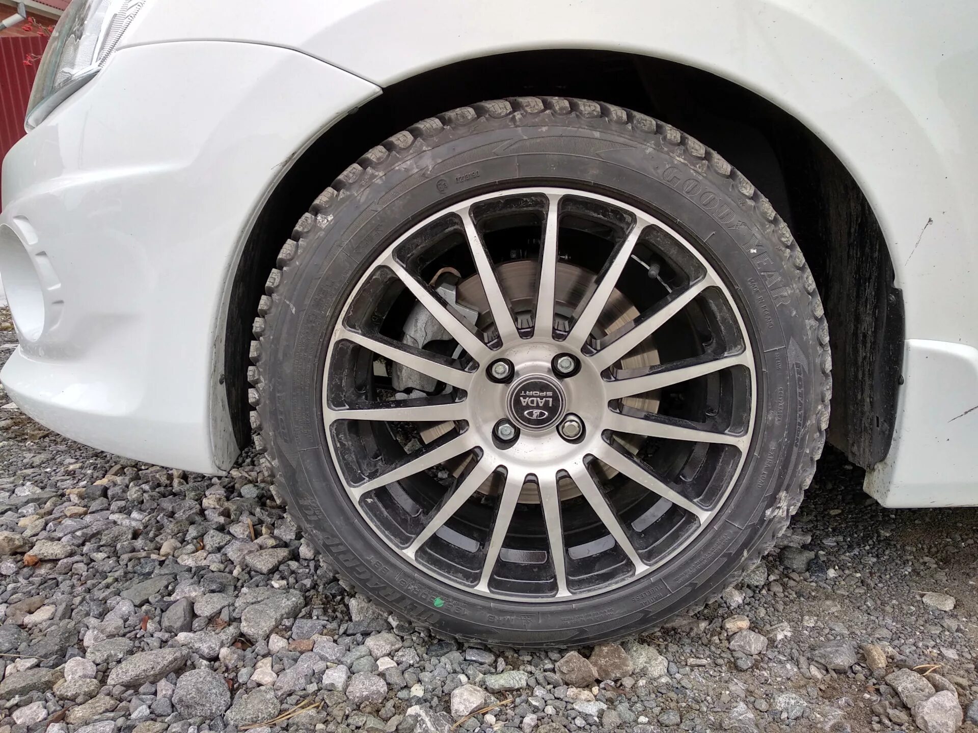 Шины гранта спорт. 205/45 r16 гранта спорт. Шины гранта спорт. 195 50 р16 гранта. Гранта спорт колеса r16 на ваз 2114.