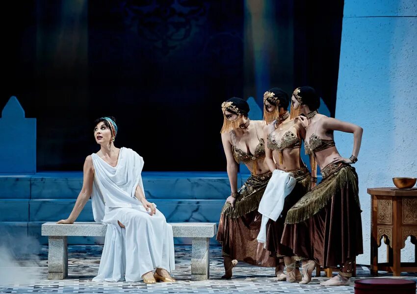 Итальянка в алжире. Итальянка в алжире опера мариинский. Абдразаков итальянка в алжире. Итальянцы в алжире опера. Итальянка в алжире мариинский театр.