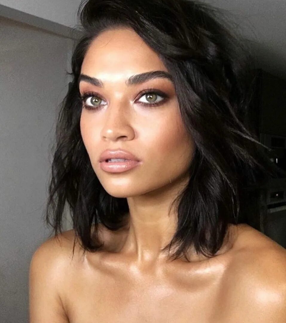 брюнетка с карими глазами. макияж для кареглазых. кайли дженнер. смуглая кожа. фрейда пинто.