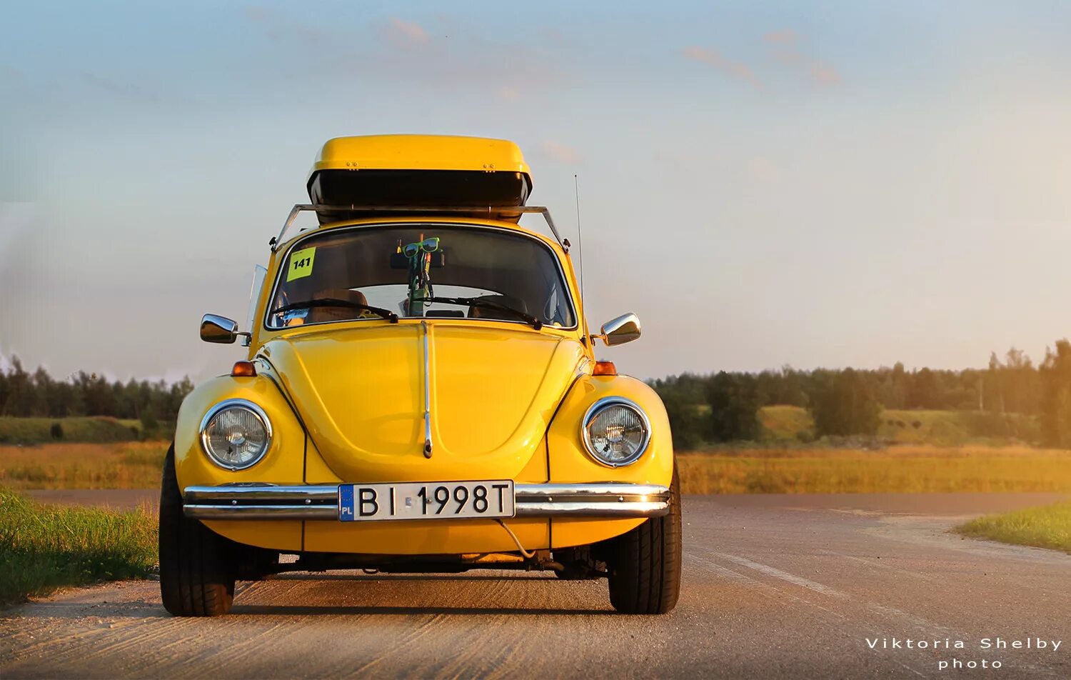 Фольксваген Битл 1963 жёлтый. Volkswagen Жук желтый. Volkswagen Juke 1963 желтый. Фольксваген Жук 67 желтый. Volkswagen желтый