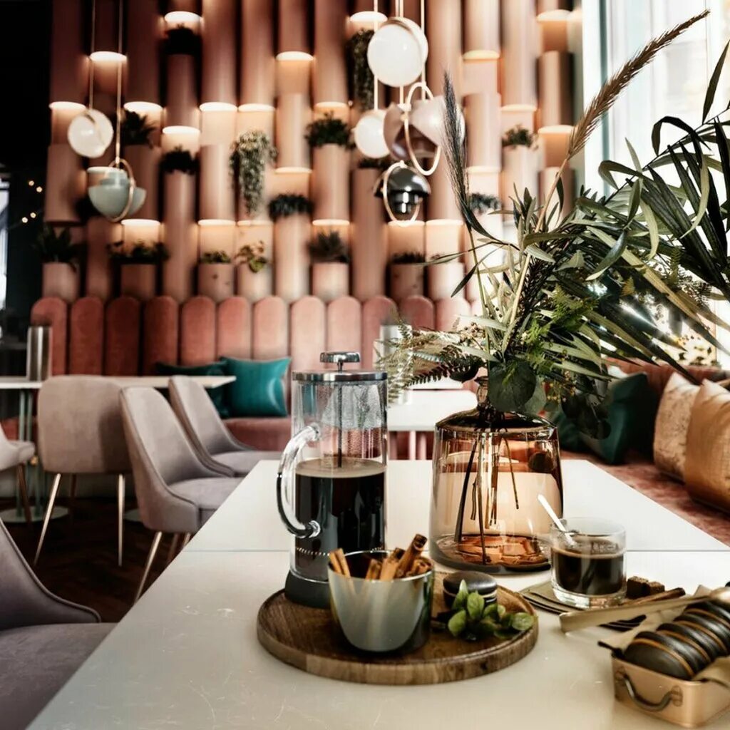 инстаграмное место в кафе. интерьер семейного ресторана. интерьер инстаграмных кафе. инстаграмное кафе. инстаграмные кафе москвы.