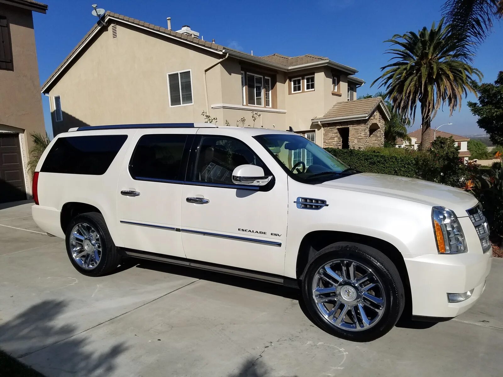 2020 Cadillac Escalade V Ext Esv Check more at http://www.cars1.club/2019/02/18/
