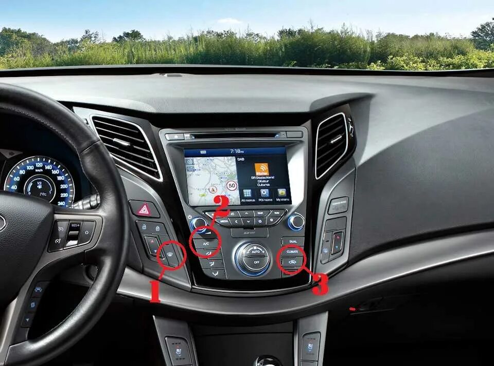 Как установить хендай. Монитор для хендай ай40. хендай ай 40. панель hyundai i40. панель управления хендай ай40.