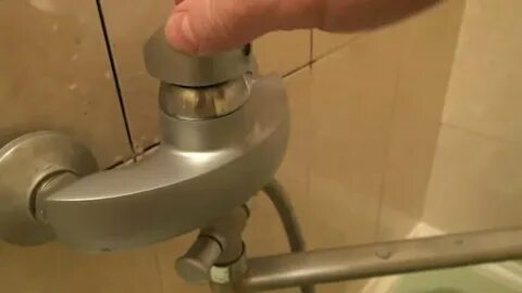 Как разобрать ванный смеситель видео