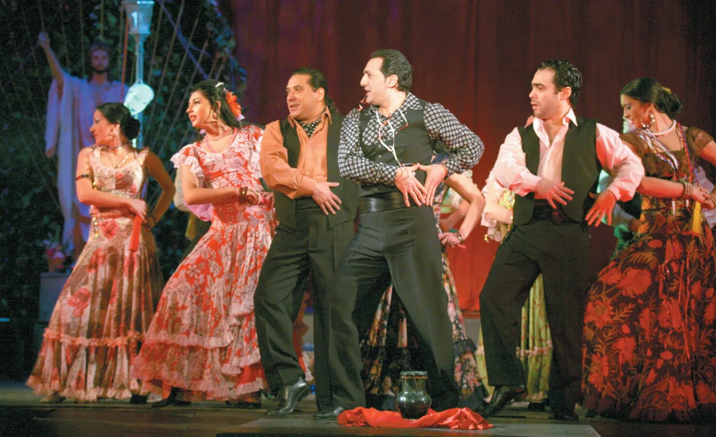 цыганский театр в москве. московский музыкально-драматический цыганский театр ромэн. цыганский театр-студия «ромэн». ольга джелакаева театр ромэн. цыганская ансамбль театр ромэн.