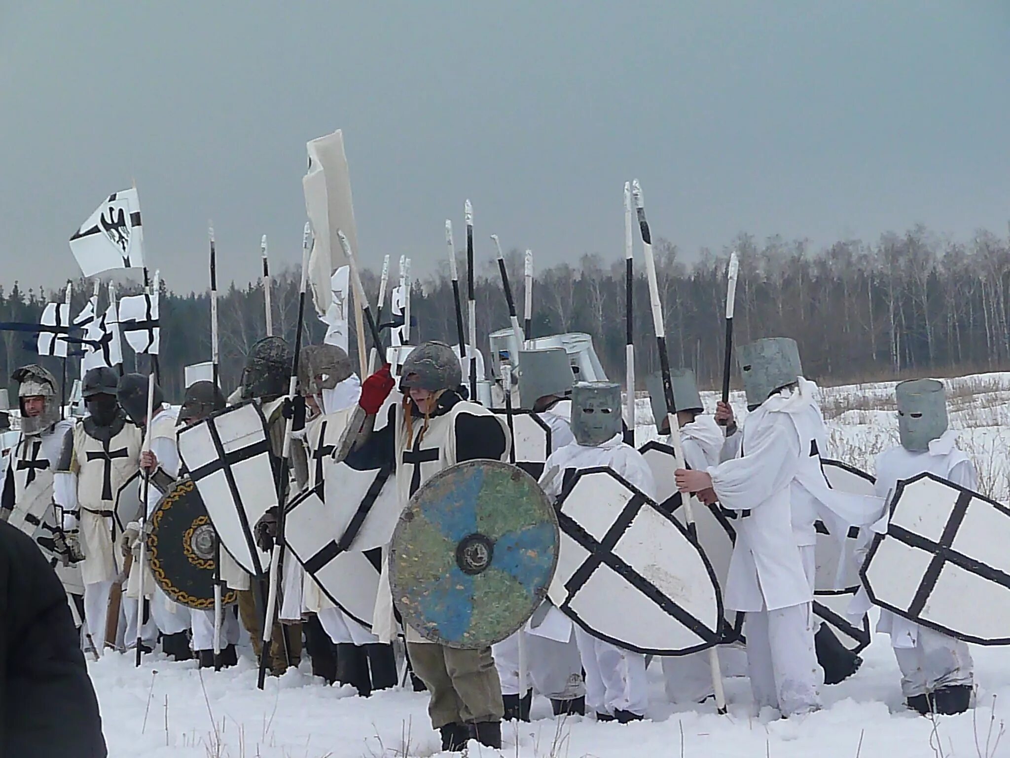 1242 ледовое. Крестоносцы Ледовое побоище. Ледовое побоище 1242. Чудское озеро Ледовое побоище. Пес рыцарь Ледовое побоище.