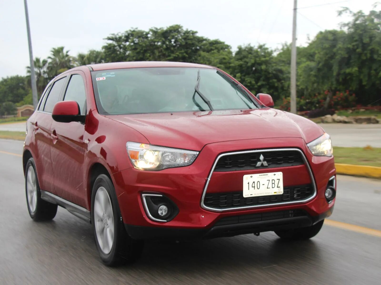 Плюсы mitsubishi. Mitsubishi ASX 2014. Митсубиси асикс 2014. Мицубиси ASX 2014. Mitsubishi ASX 2023.