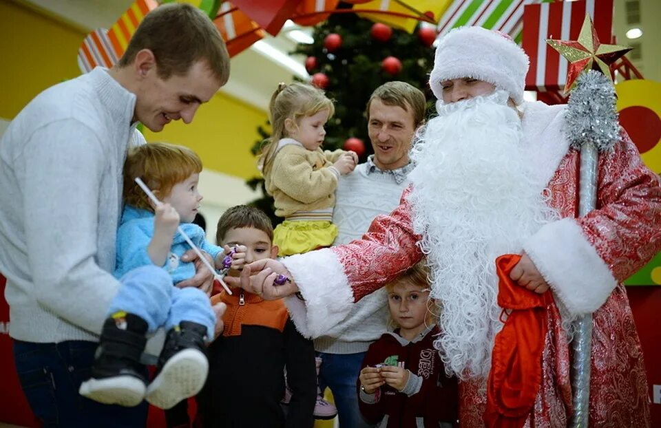 Куда сводить детей в москве на новогодние каникулы. Интересные места в москве для детей. Куда свозить детей в новогодние каникулы. Светлана арабей москва детские праздники. Куда сводить детей в декабре.