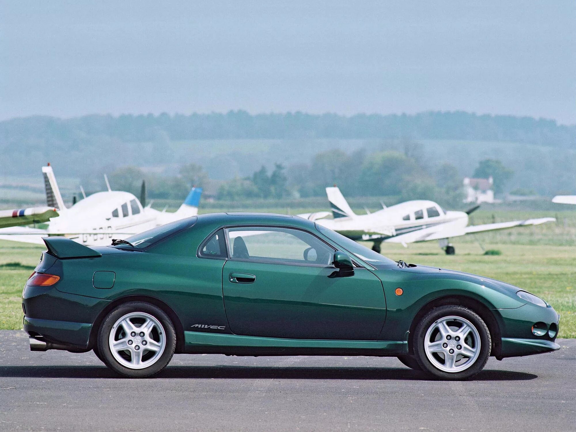 Mitsubishi трехдверная. Mitsubishi FTO 1 поколение. Mitsubishi FTO 1994. Mitsubishi FTO 2 поколение. Mitsubishi FTO 2.0 at, 1994.