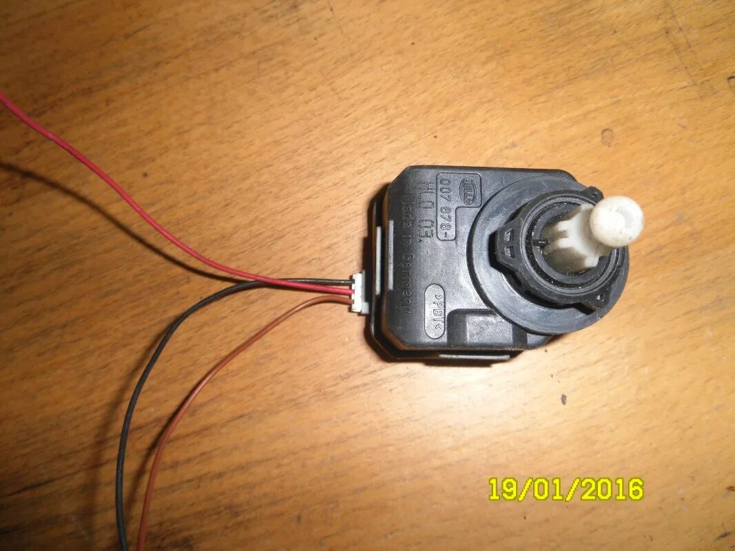 корректор фары шкода тур