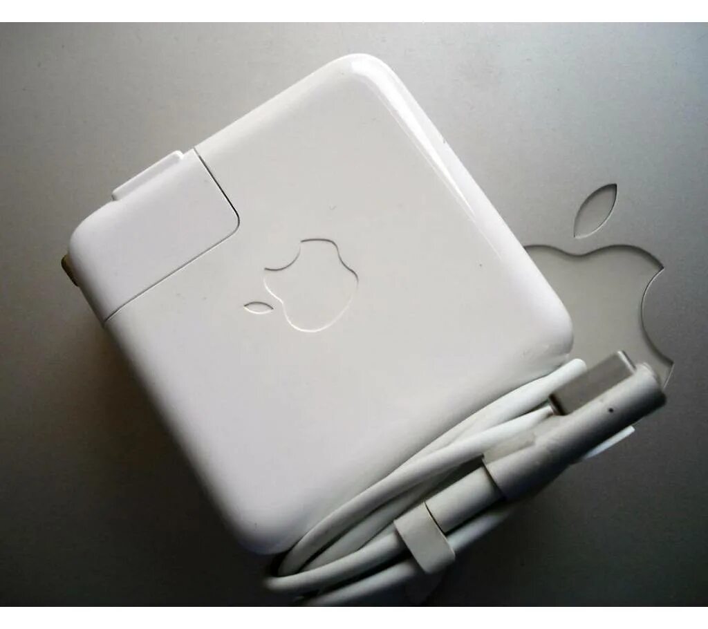 Макбук зарядка мигает. Зарядка macbook magsafe 2. macbook air magsafe 1. зарядка макбук максейф 1. зарядка для макбука air 2025.
