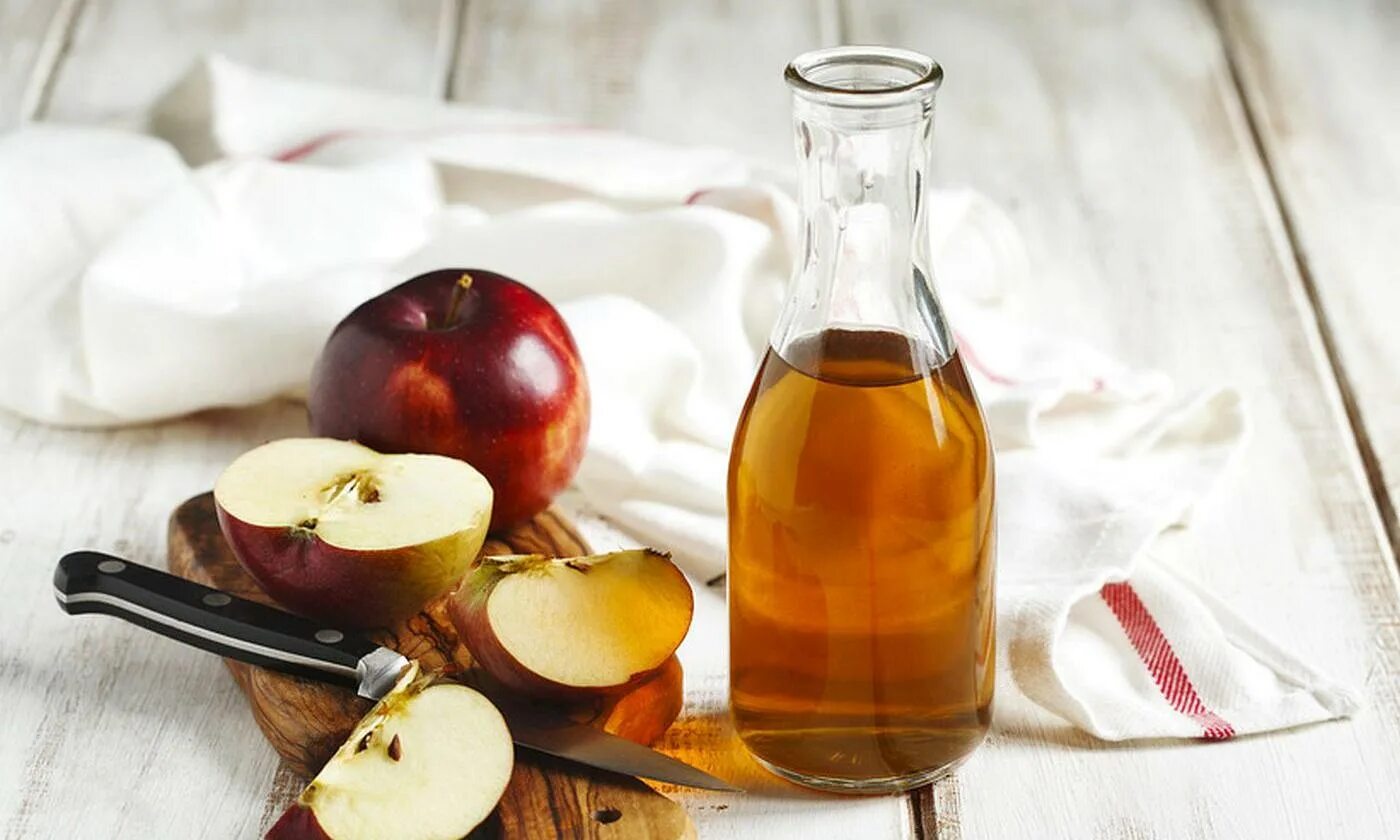 Яблочный уксус Apple Vinegar. Турецкий яблочный уксус. Яблочная кислота в косметике. Яблочный уксус фото. Яблочный уксус с водой польза для организма