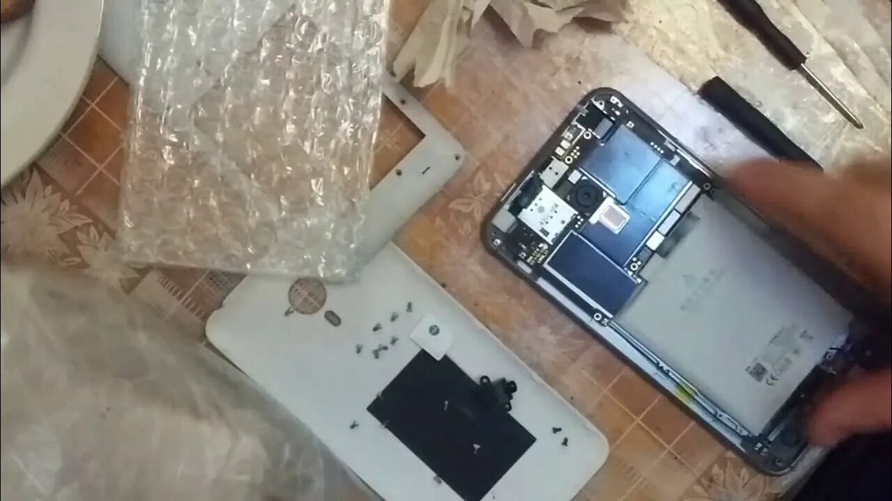 Экран на meizu m5s. Мейзу разбитый. Замена экрана meizu. Замена экрана meizu m5. Экран на meizu m5s.