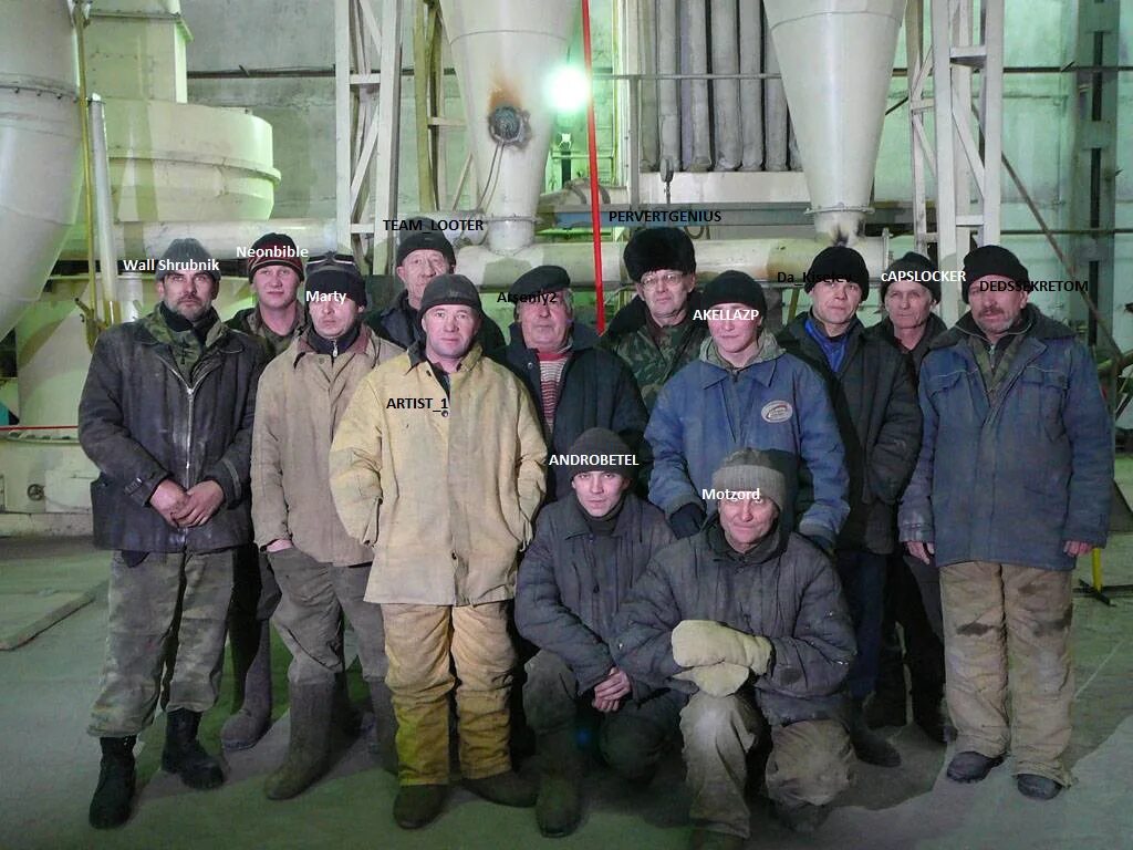 Мужик на заводе фото Какие разные УАЗики но все они деды :) УАЗ 3153, 2,9 л, 2003 года наблюдение D