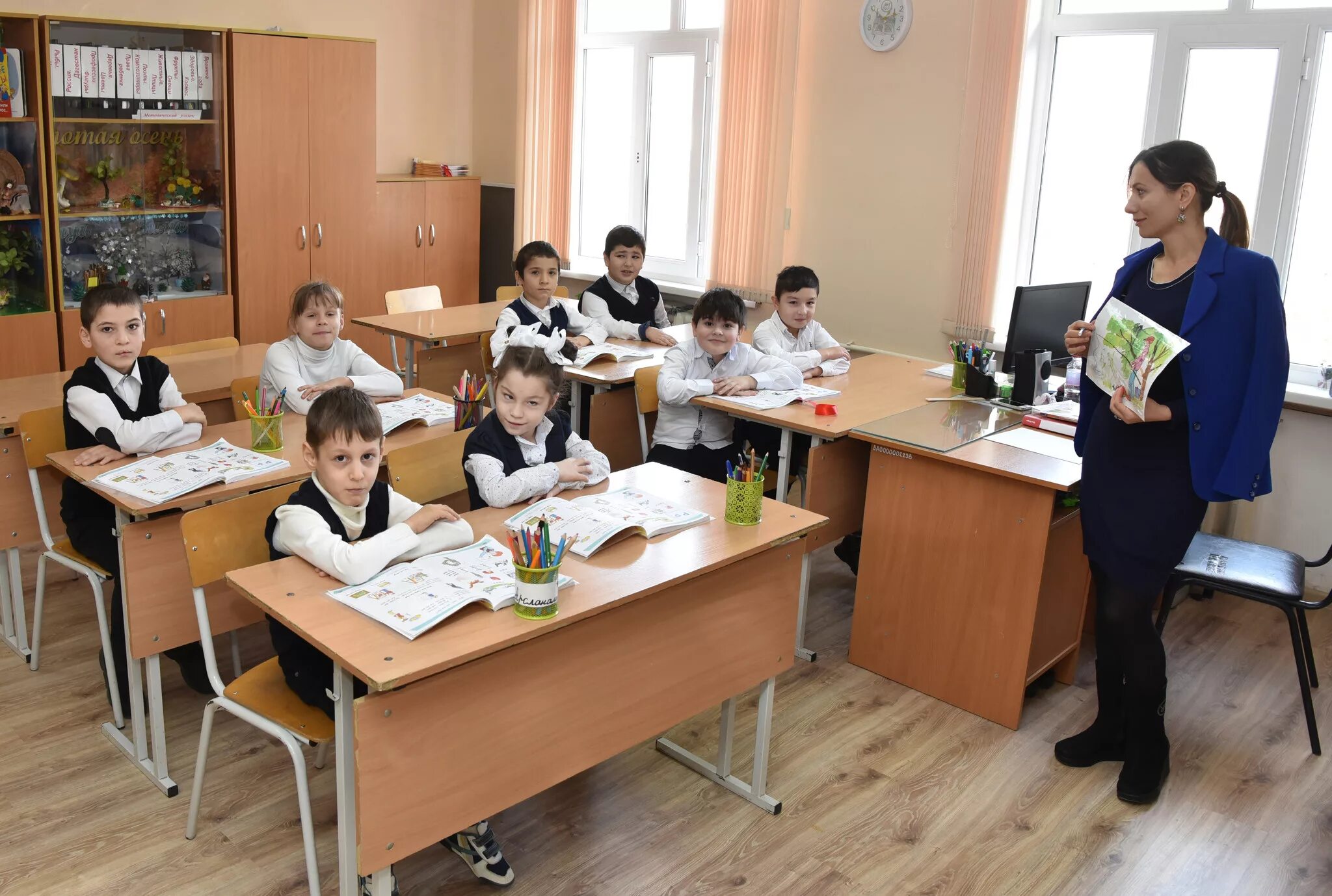 Центр социальной адаптации профориентации. Республиканский центр социальной адаптации махачкале. республиканский центр социально трудовой адаптации и профориентации. школа республиканский центр адаптации трудовой. центр социальной и профориентации махачкала.