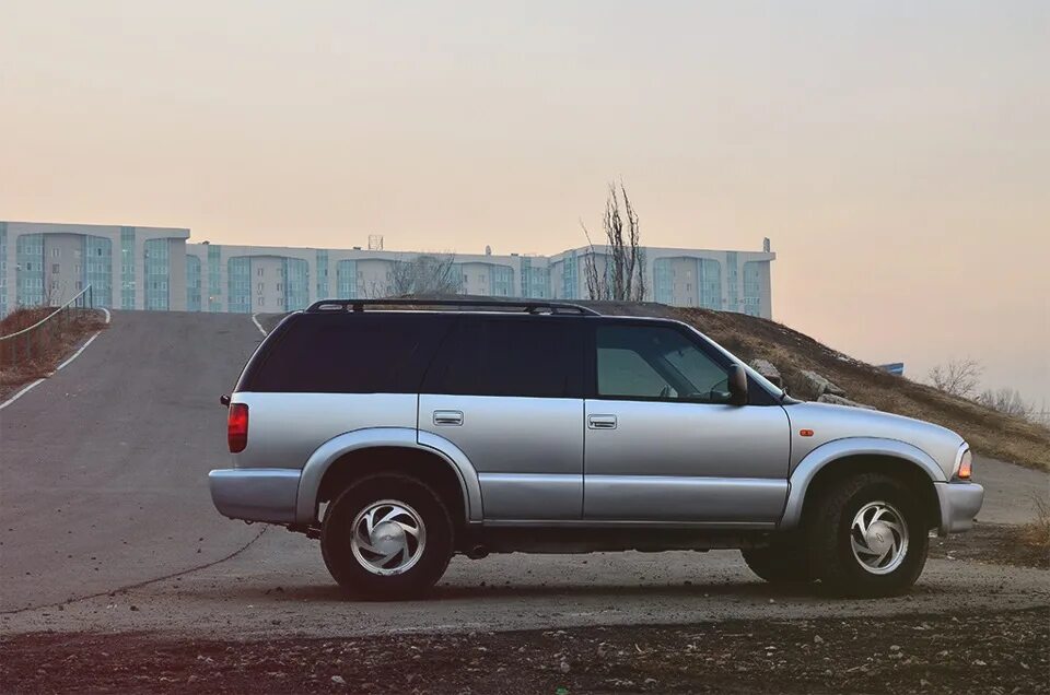 Шевроле блейзер s15. Chevrolet Blazer 4.3. Chevrolet Blazer 1998. Шевроле блейзер s15 2.2.