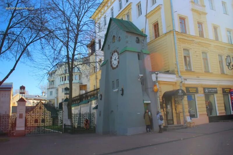 часы на покровке нижний. часозвоня в нижнем новгороде. часовая башня на большой покровской нижний новгород. здание банка в нижнем новгороде на покровской. часы обратного отсчета нижний новгород.