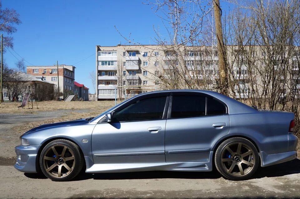 Диски на митсубиси галант 8. Колеса mitsubishi galant 8. Диски мицубиси галант. Митсубиси галант 8 на 18 дисках. Митсубиси галант 8 диски р17.