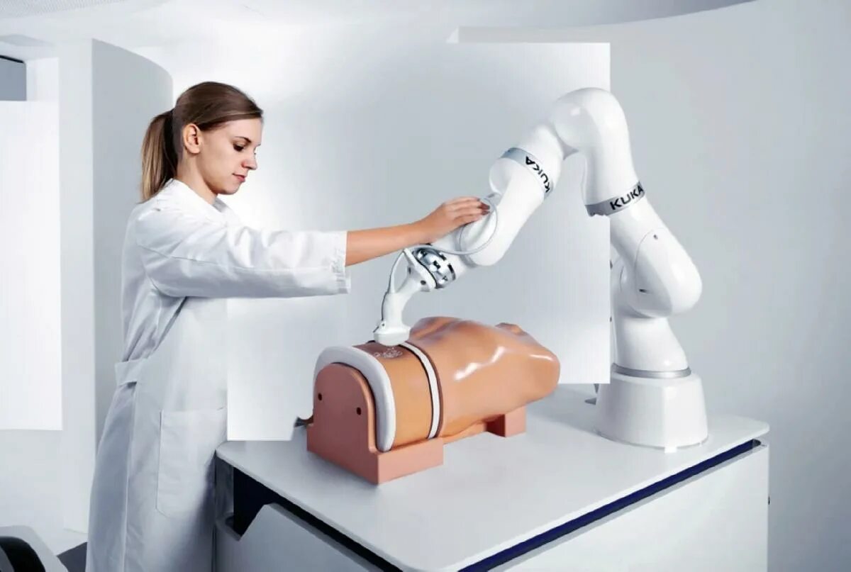 Медицинские роботы. Роботы в медицине. Робототехника в медицине. Медицинский робот манипулятор.