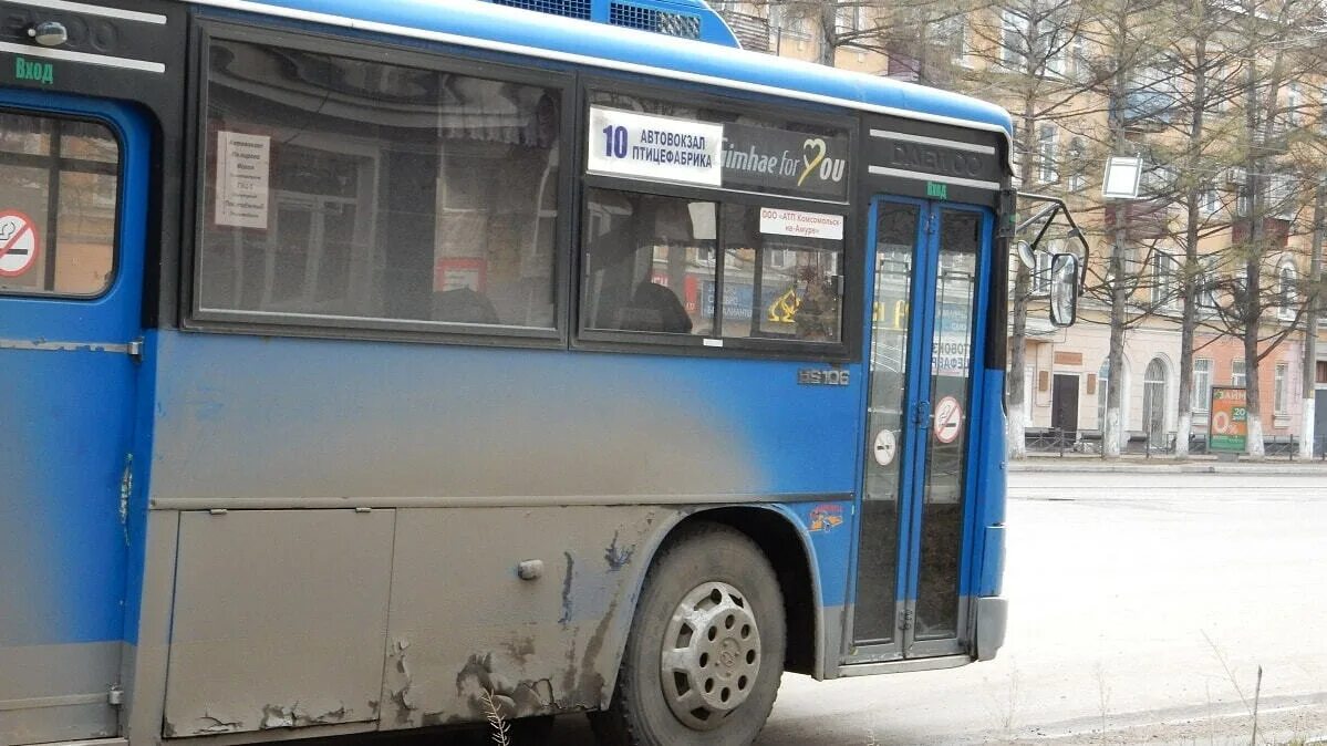 Автобус Вираж Хабаровск. ООО Вираж автобусные перевозки. Посадка в автобусе Вираж Хабаровск - Комсомольск. Новости маршрута 40 Хабаровск.