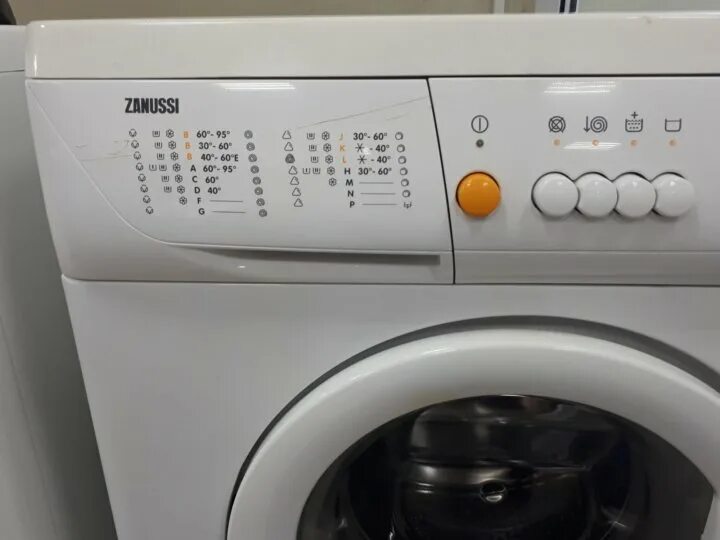 Zanussi fv 825 n режимы. Zanussi fcs 800c. Стиральная машина zanussi fv 825 n. Zanussi aquacycle electronic. Zanussi fcs 800c.