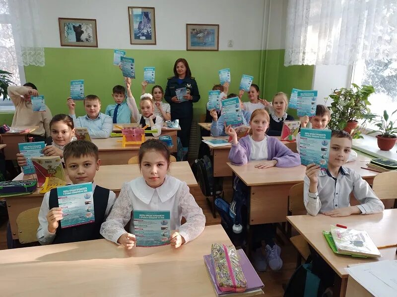 Школа 19 иркутск. Мбоу сош 19 красногорск. Школа 19 иркутск внутри. Сош 22 иркутск. Старая школа 19 иркутск.