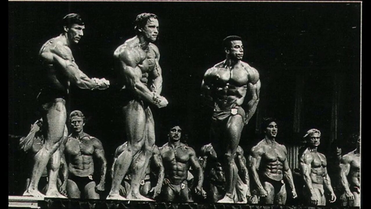 Олимпия 80. Мистер олимпия 1980 майк ментцер. Шварценеггер олимпия. Олимпия 80. Майк ментцер олимпия 1980.