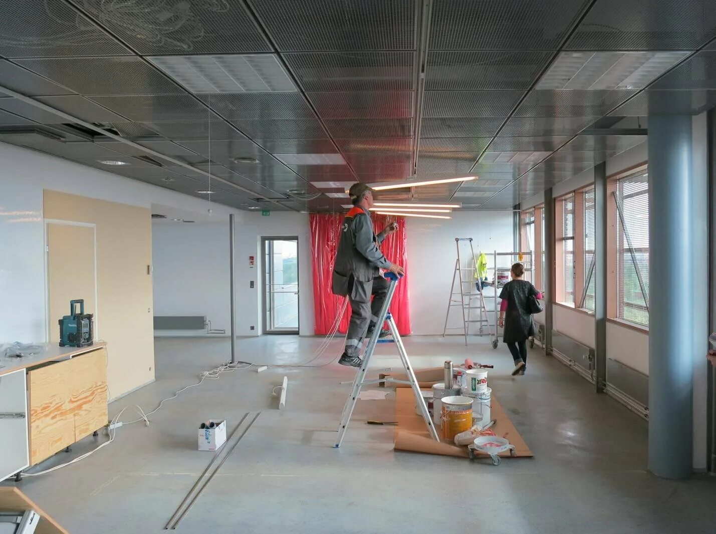 Реконструкция помещения. Реконструкция помещения здания. Отделка производственных помещений. Реконструкция помещения здания. Строительные работы.