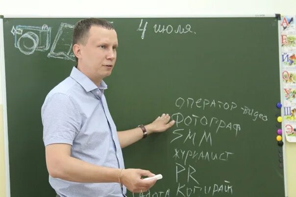 Александр асташенков фото Как выглядит 52-летняя жена Александра Асташенка и его 16-летняя дочь Невыдуманн