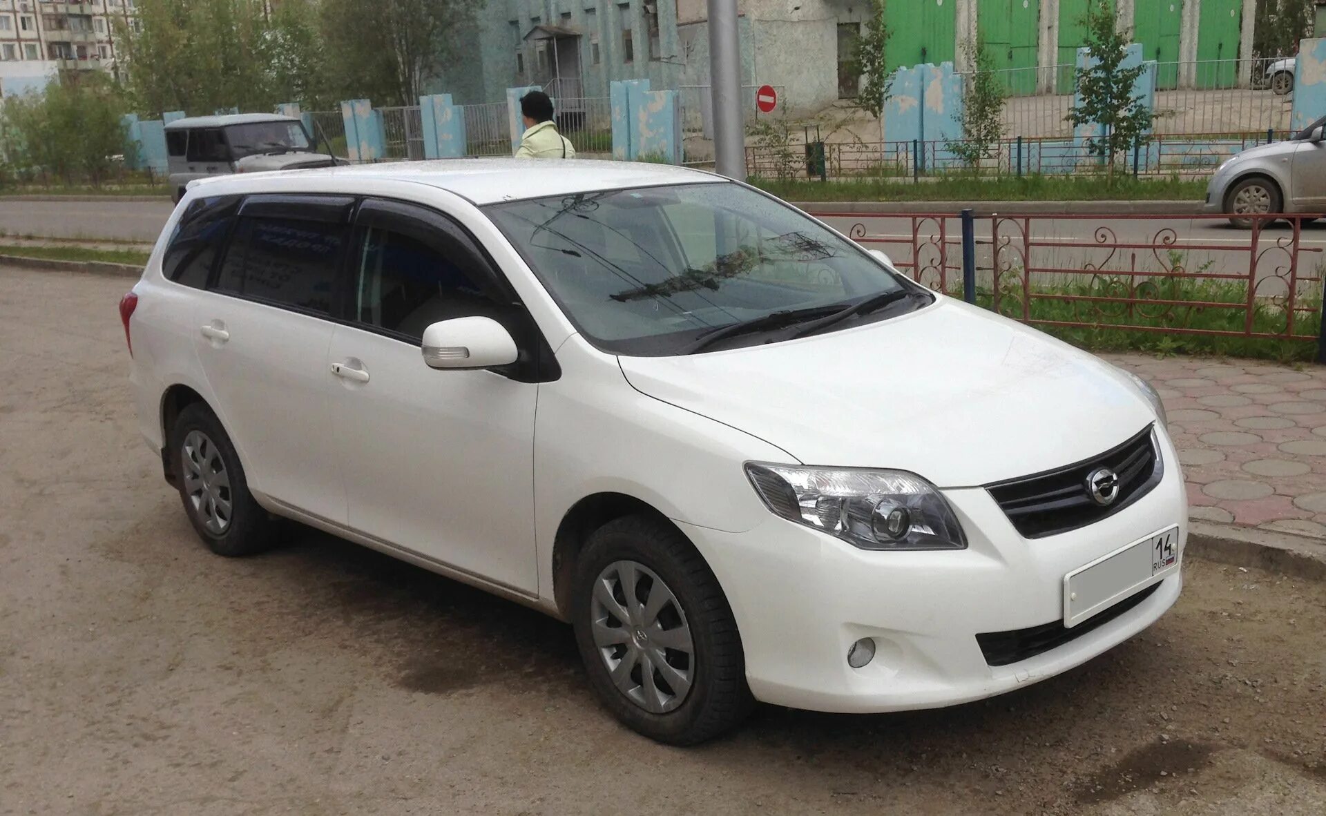 Тойота филдер 2010г. Тойота королла 2003г. Toyota corolla 2005г. Toyota corolla 2011 гос номера. Дром купить филдер 2006г.