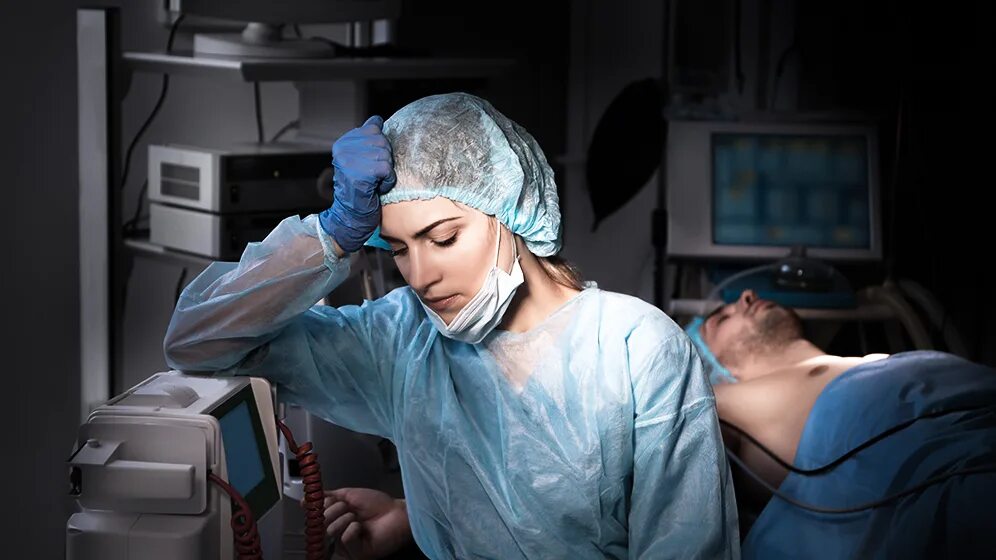 Врачи грузии фото. Александр алексеевич морозов 2022. Грелка на живот. Холод после операции. Сергей морозов хирург.