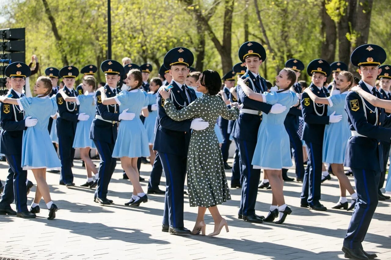 Вальс Победы Оренбург 2022. Вальс Победы Оренбург 9 мая. Вальс Победы Бузулук 2022. Вальс Победы Новотроицк 2022. Канал победа оренбург