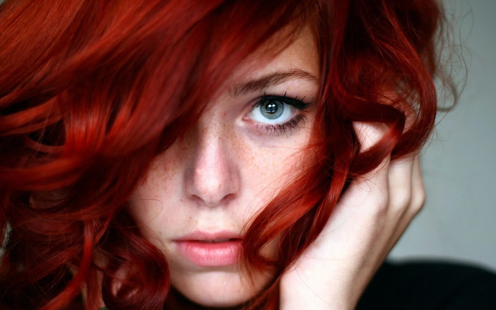 Redhead photos. Рыжие волосы. Огненно рыжий цвет. Девушка с рыжими волосами.