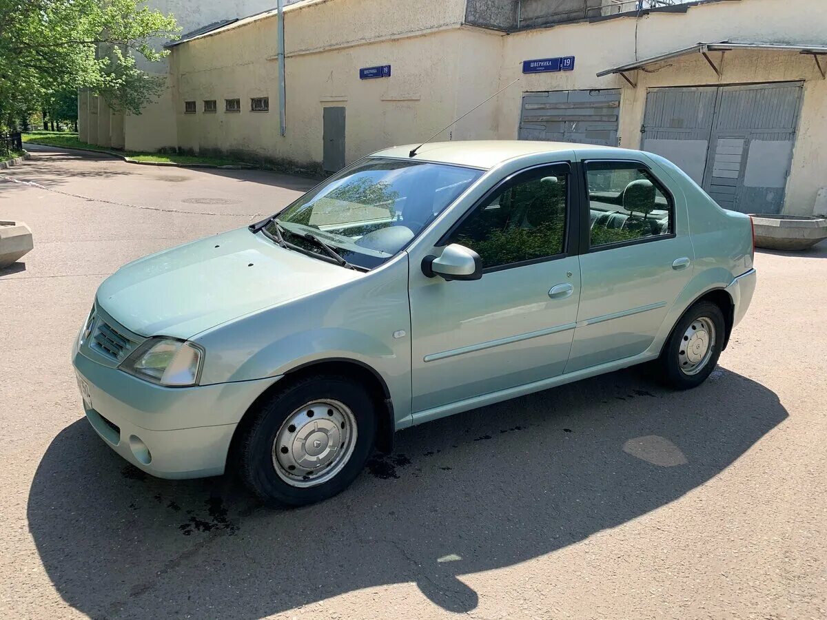 Купить рено логан 1 поколения бу. Renault Logan 2008. Рено Логан 2008. Рено Логан 1 зеленый. Logan 1 1.6.