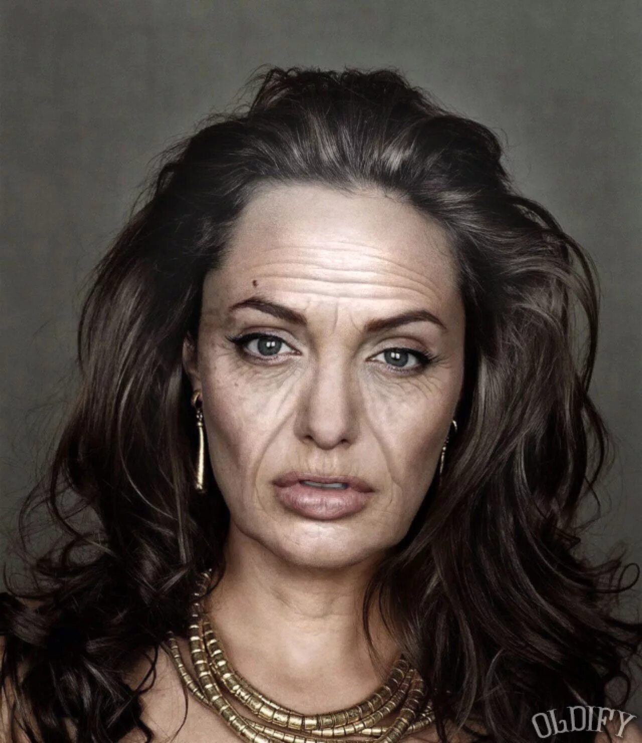 Анджелина Джоли в старости. Анжелина Джоли постарела. Анджелина Джоли состарилась. Анджелина Джоли в старости фото.