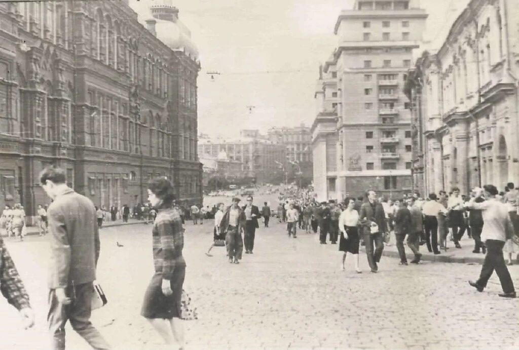 Воскресенский проезд. Воскресенские ворота 1931. воскресенский проезд москва. проезд воскресенские ворота. исторический проезд москва.