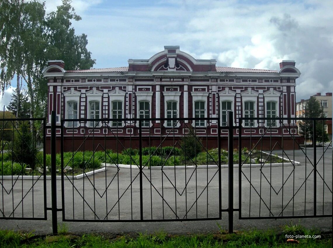 Грайворонская 14. Дворянское собрание кострома. 1. Г грайворон (белгородская область) улица свердлова 66 вб. Москва ул.