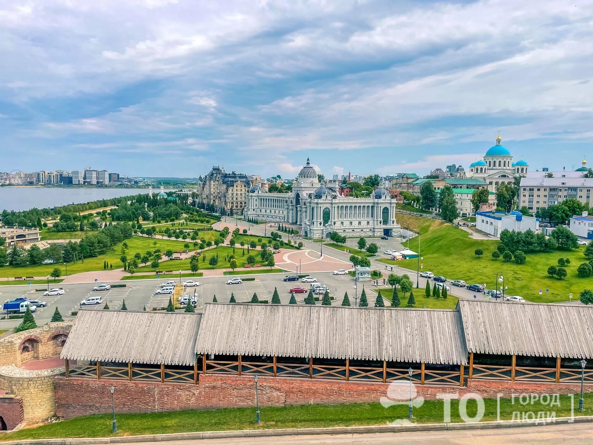 Смотровая площадка Казанского Кремля. Казанский Кремль панорама. Смотровая площадка Казанская Киров. Белый Кремль Казань.