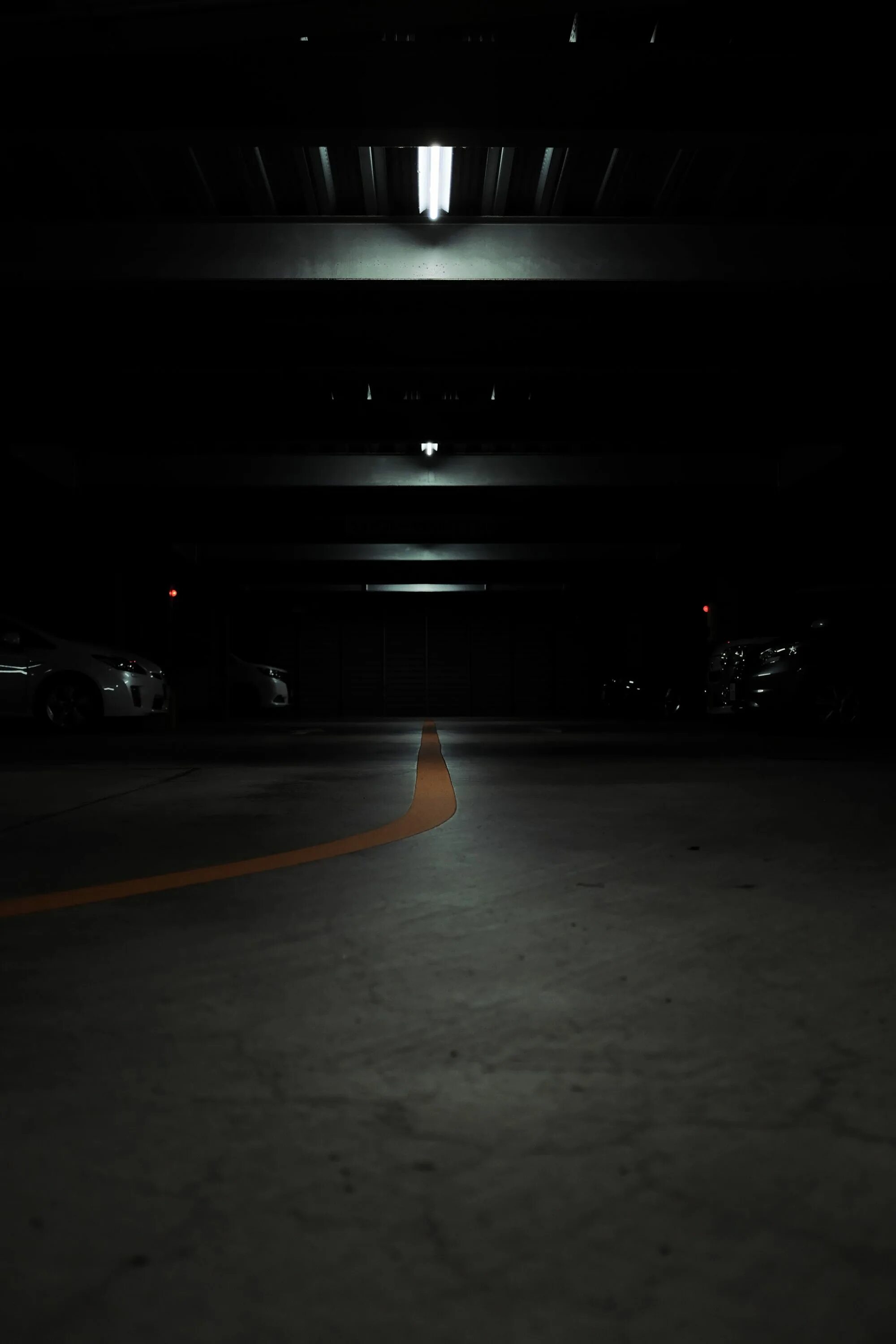 Dark parking. Темная парковка. Подземная парковка темная. Автопарковка темная. Пустая парковка.