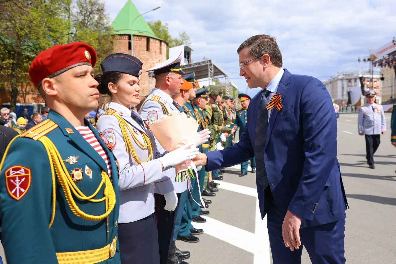 Парад в нижнем новгороде 9 мая 2025. Парад кадет. десантники на параде победы. парад победы нижний новгород. кадеты на параде 9 мая.