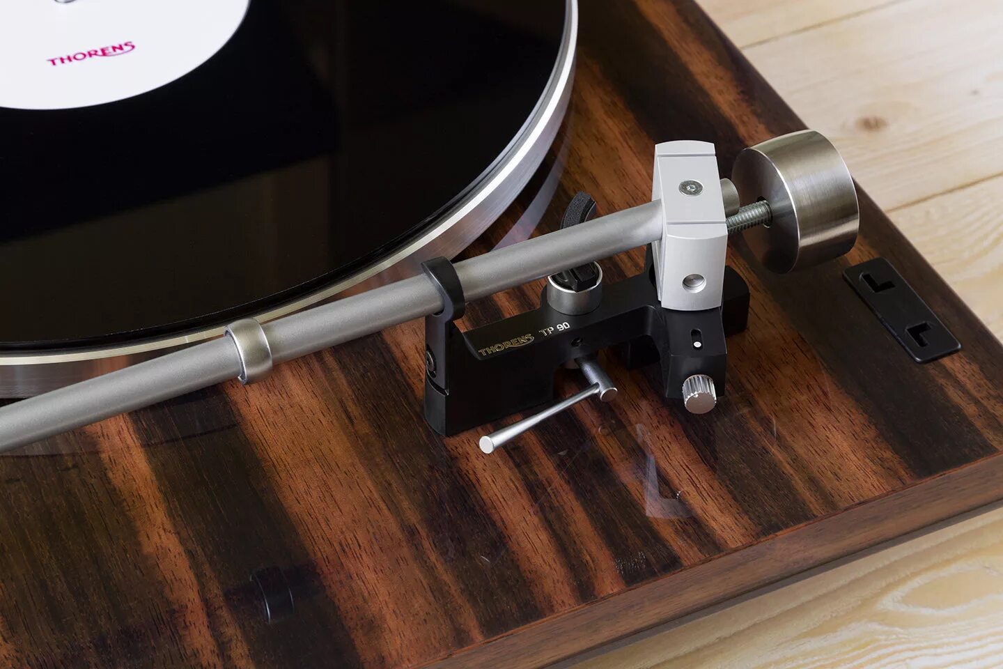 Виниловый проигрыватель Thorens td 206. Микролифт тонарма Thorens TP 125. Проигрыватель виниловых пластинок Thorens. Проигрыватель винила с 12 дюймовым тонармом. Звукосниматель проигрыватель пластинок