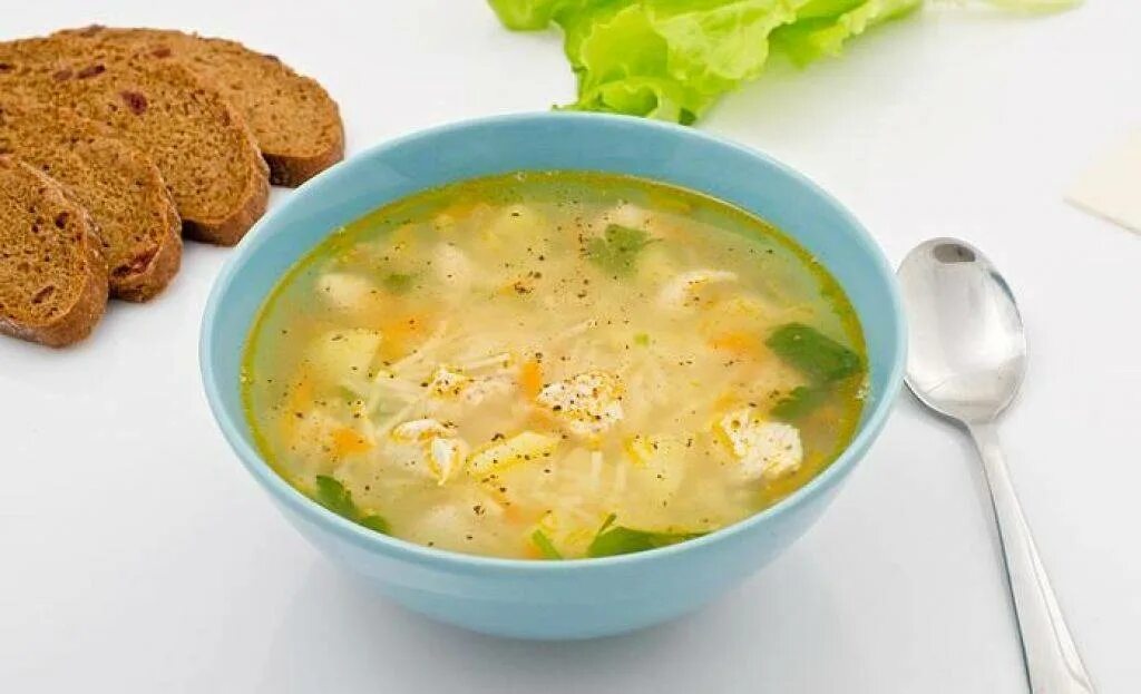 Куриный суп с вермишелью. Суп вермишелевый с курицей и картошкой. Суп картофельный с вермишелью. Суп с макаронами и картошкой. Куриный суп с макаронами и картошкой.