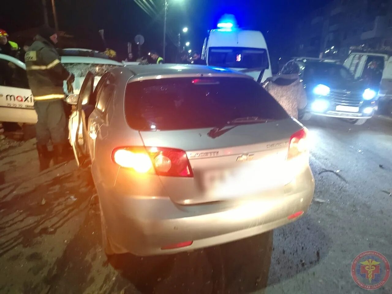 Дтп на кутузовском проспекте. Авария на кутузова в туле вчера. В смоленске перевернулась машина. Авария на перекрестке красноярск правобережье. Кутузов дтп.