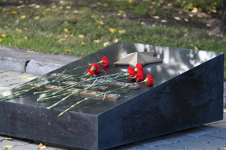 Барнаул, мемориал Славы. Площадь Победы. Информация о достопримечательности, фот