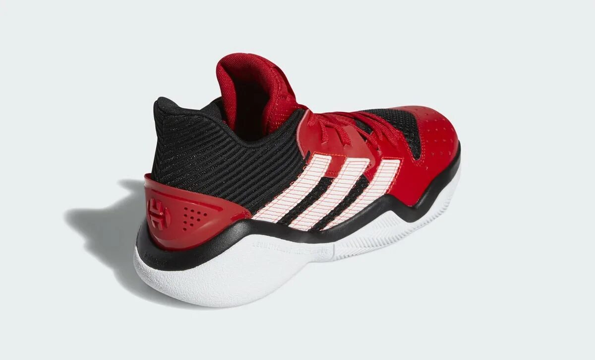 Adidas stepback 3. Баскетбольные кроссовки adidas Harden. Кроссовки адидас Харден. Кроссовки Harden Step back. Адидас Харден степ бэк 2.
