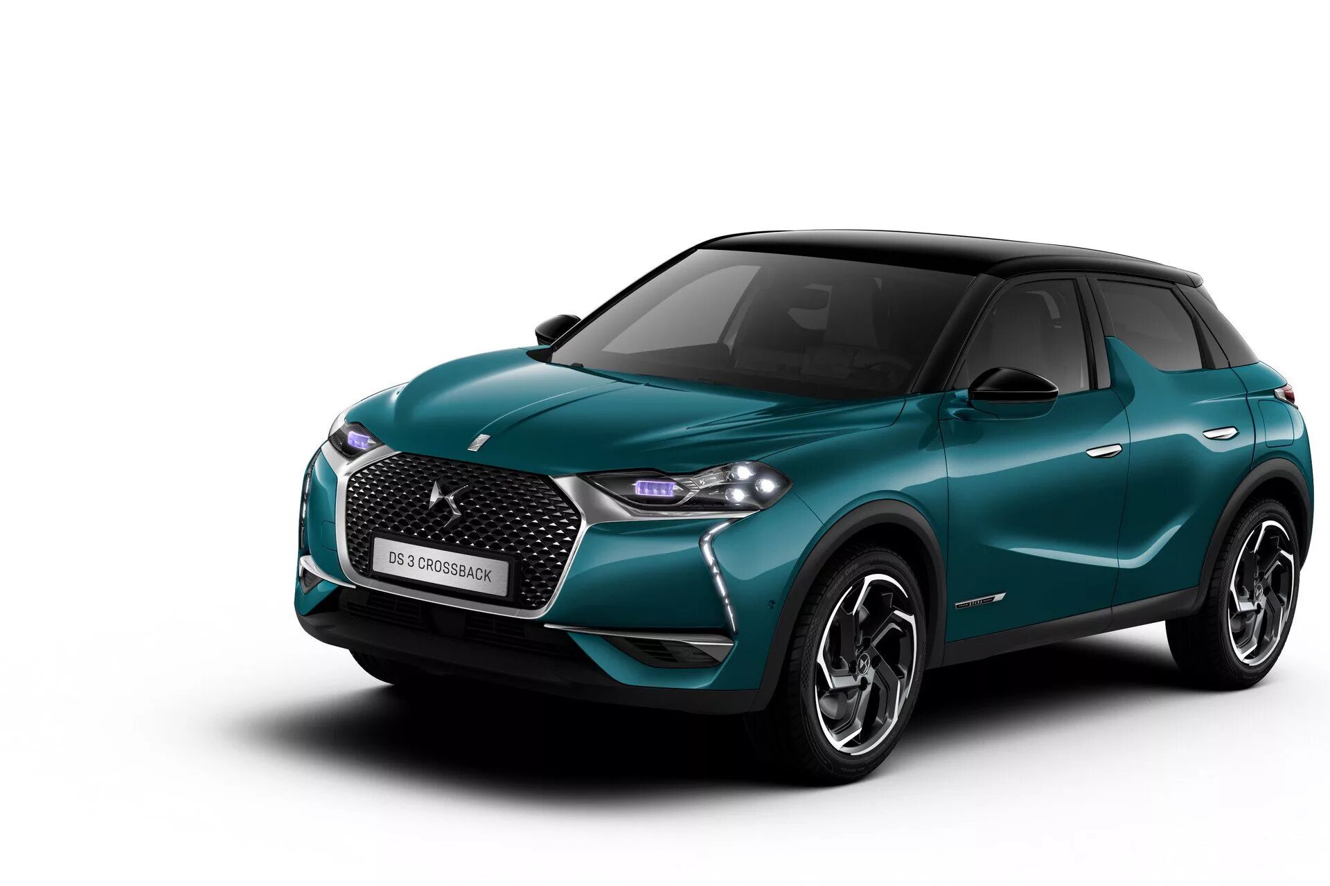 Ds automobiles. Ds 3 crossback automobiles. citroen ds3 crossback. ds3 crossback 2018. citroen ds3 crossback 2019.