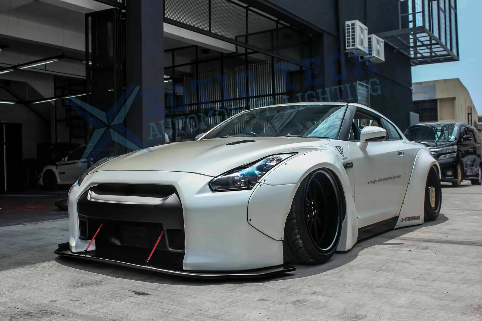 Nissan gtr r35. Nissan skyline gtr r35 liberty walk. Nissan gtr r35 liberty walk. Обвес liberty walk. M4 f82 liberty walk.