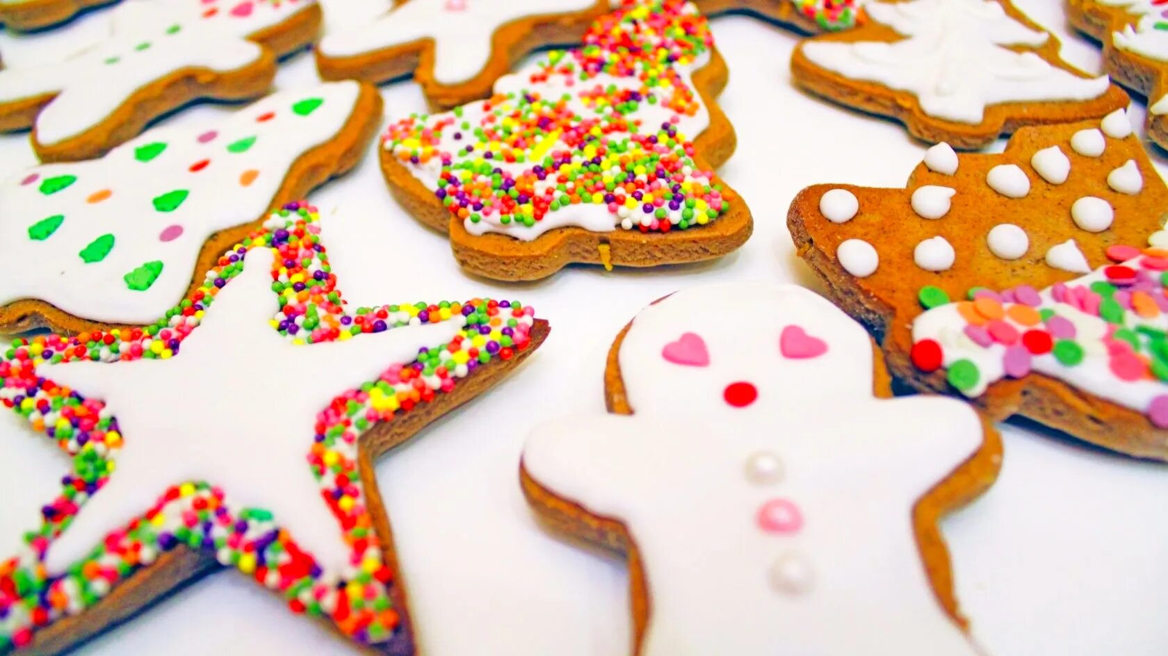 Роспись имбирных пряников. Имбирный пряник мастер класс для детей. Имбирные пряники lebkuchen. Мастер класс имбирный пряник. Роспись имбирных пряников.